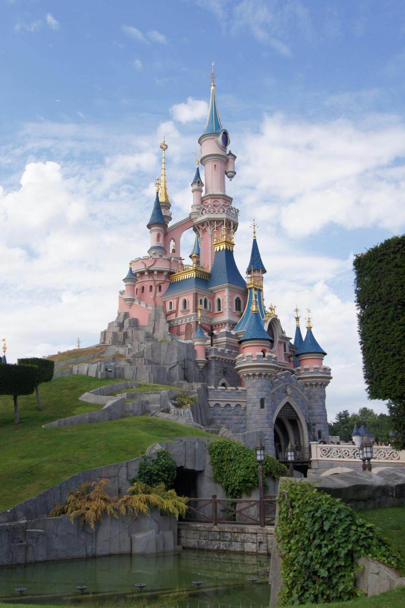 Le Bonheur Charmant *Disney*Paris*Rer A* Bussy-Saint-Georges Bagian luar foto
